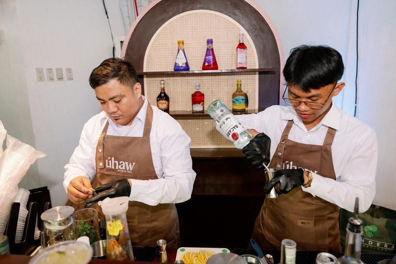 Uhaw Mobile Bar portfolio photo 2