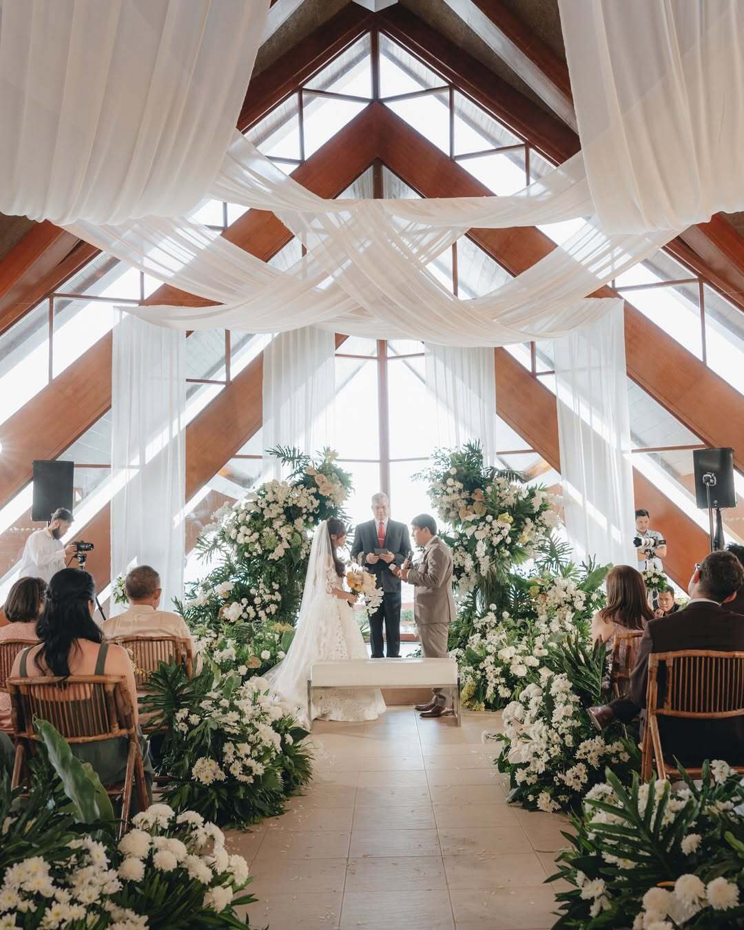 A Tropical Wedding At Shangri-la Mactan Cebu