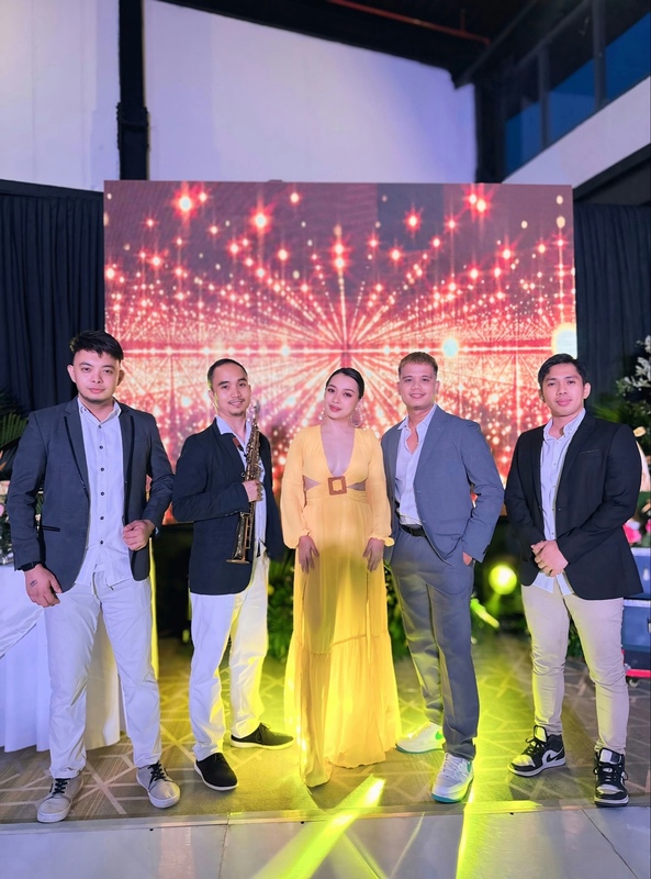 The Vanity portfolio photo 17